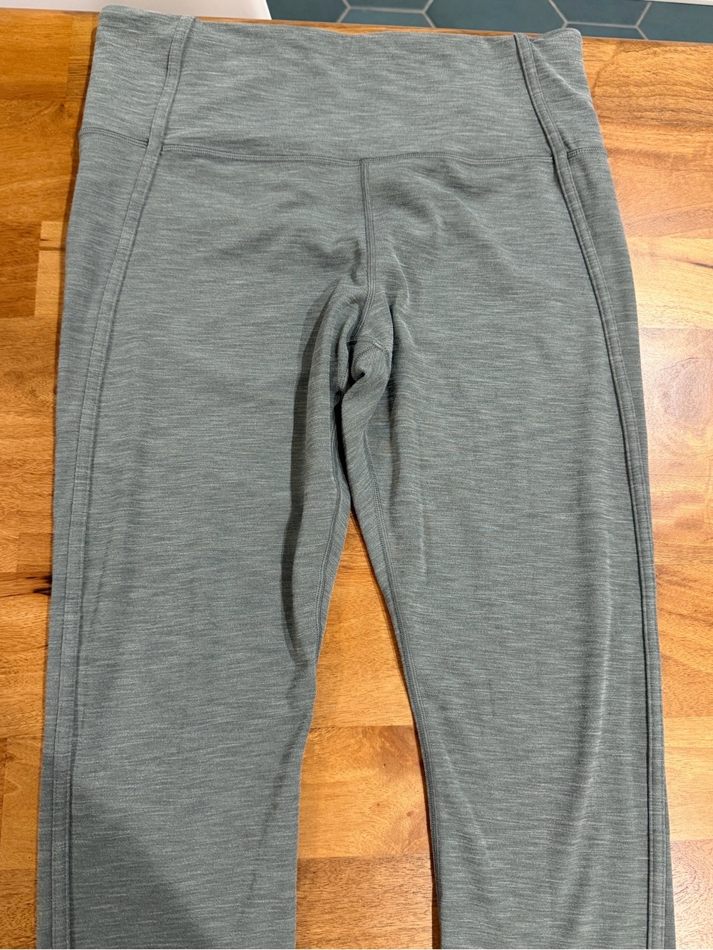 Athleta Elation Over the Heel Tight Women's Leggings in Sage Green Size Large - Picture 3 of 7